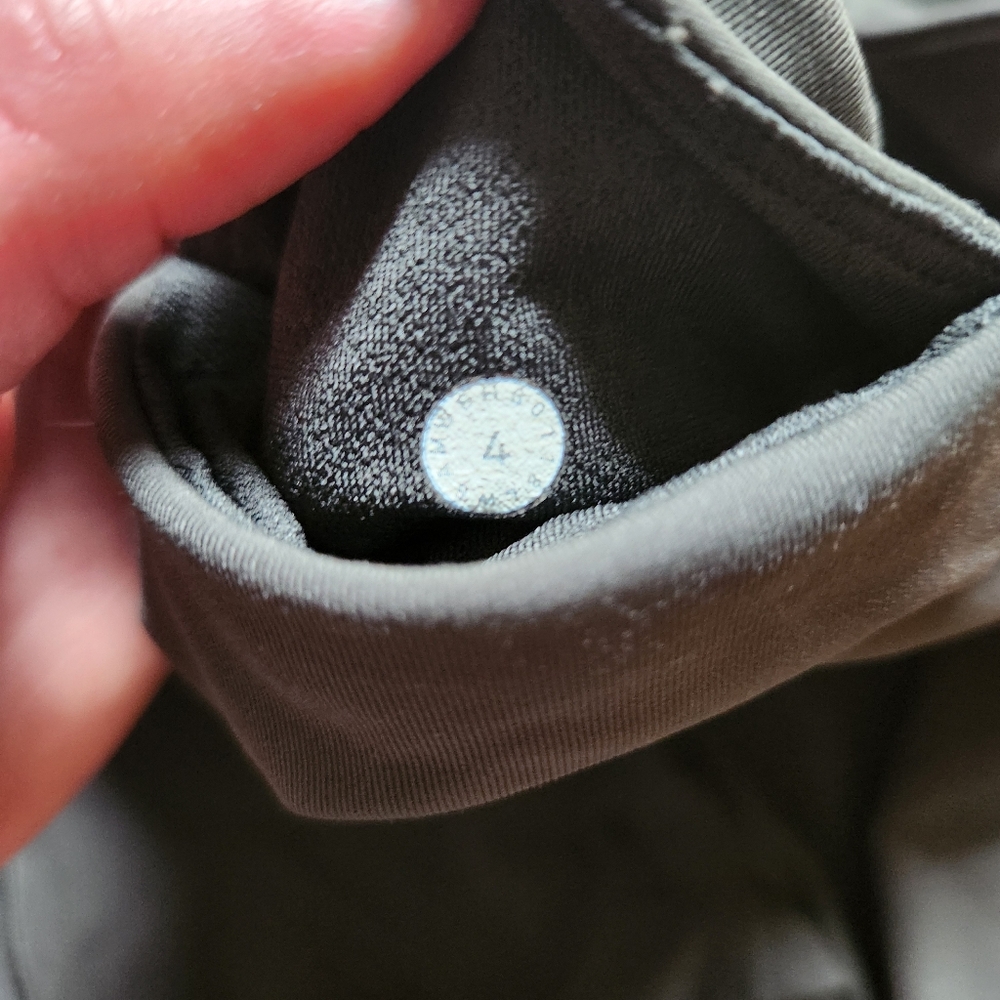 lululemon athletica Black Leggings - Picture 4 of 9